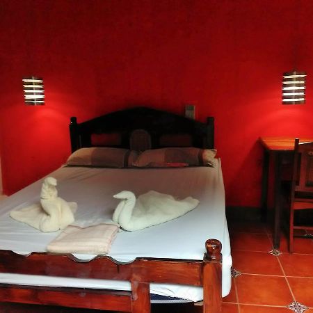 Hostal Casa Ivana León Dış mekan fotoğraf