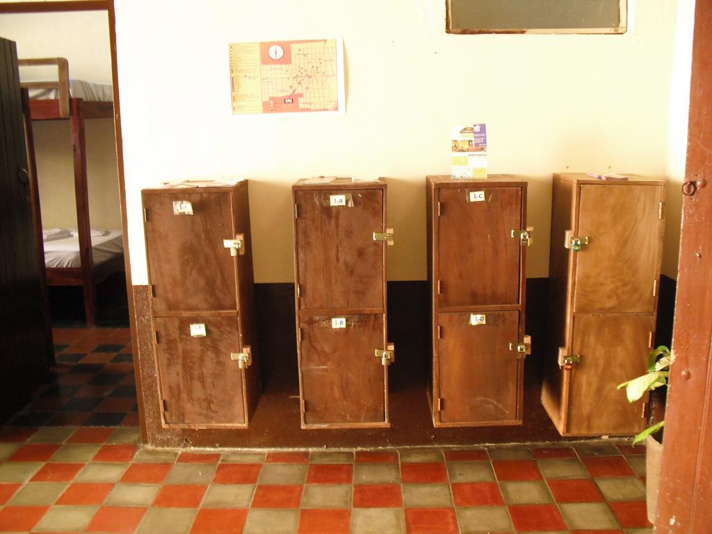 Hostal Casa Ivana León Dış mekan fotoğraf