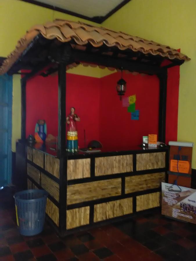 Hostal Casa Ivana León Dış mekan fotoğraf