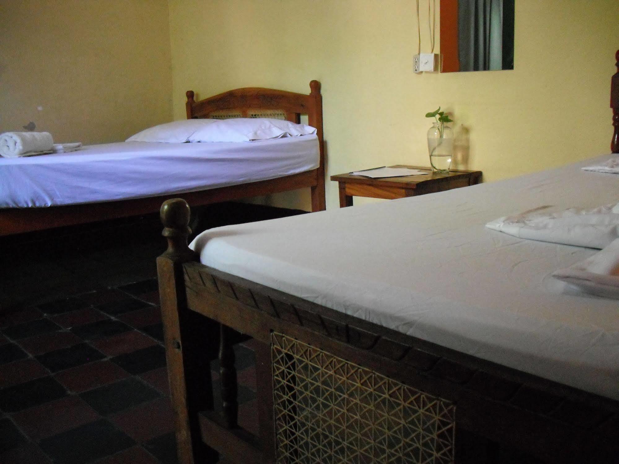 Hostal Casa Ivana León Dış mekan fotoğraf