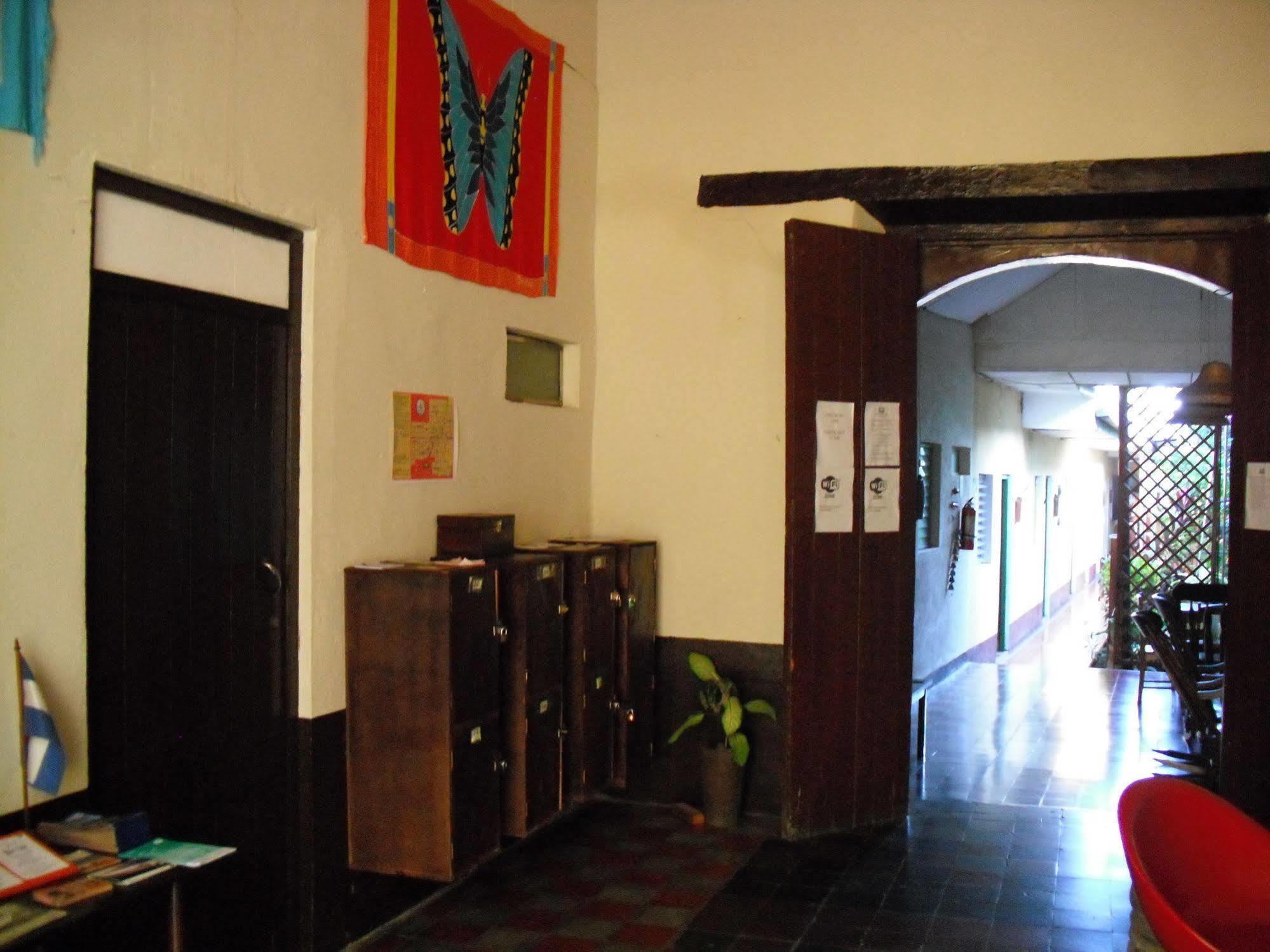 Hostal Casa Ivana León Dış mekan fotoğraf